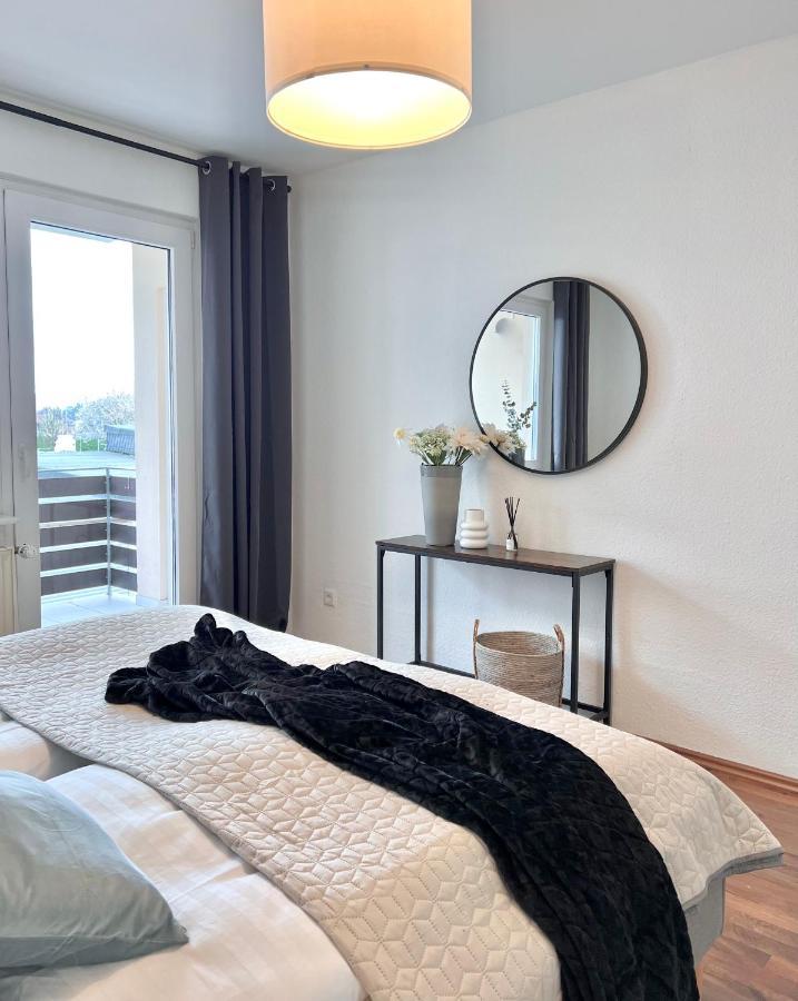 Sabe Apartment: Balcony + Free Parking + Netflix Wuppertal Kültér fotó